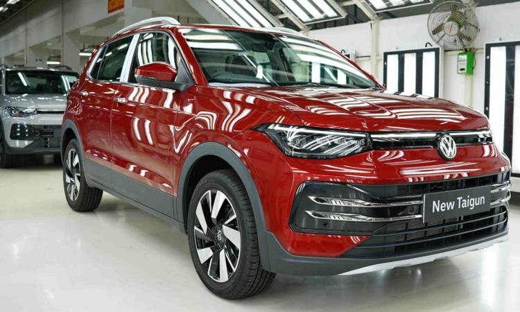 Volkswagen Taigun Facelift Unveiled Ahead Of April 9 Launch Volkswagen has also commenced production of the upcoming model at its Chakan facility.